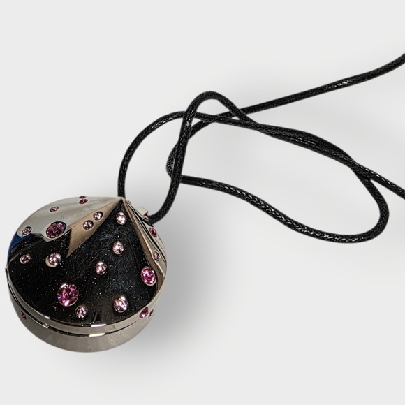 Genuine Aura By Swarovski Lip Gloss Pendant Necklace - New ROSE SCINTILLANT - Picture 3 of 5